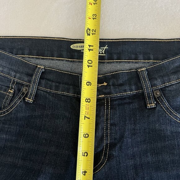 The Flirt Old Navy Women's Stretch Blue Denim Jeans Size 12L Mid Rise Straight - Picture 8 of 10